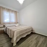 Apartment Narcea *